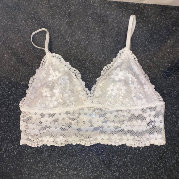 Two Dynamite Lace Bralettes Small - Picture 3 of 7
